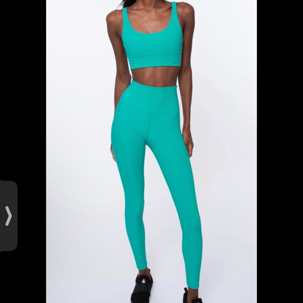 Ayla beach riot leggings